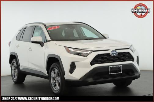 2022 Toyota RAV4 Hybrid XLE