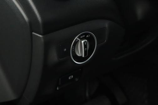 2014 Mercedes-Benz CLA-Class Base