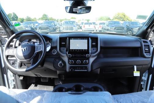2024 RAM 2500 Tradesman Crew Cab 4x4 6'4' Box