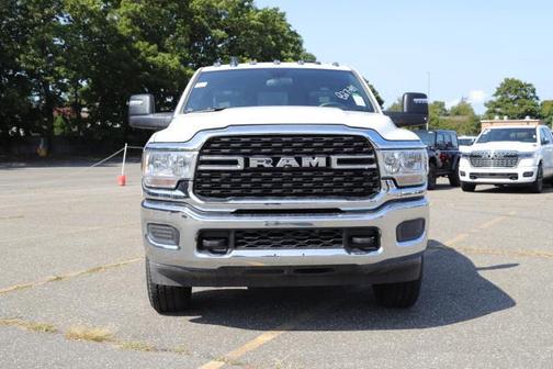 2024 RAM 2500 Tradesman Crew Cab 4x4 6'4' Box