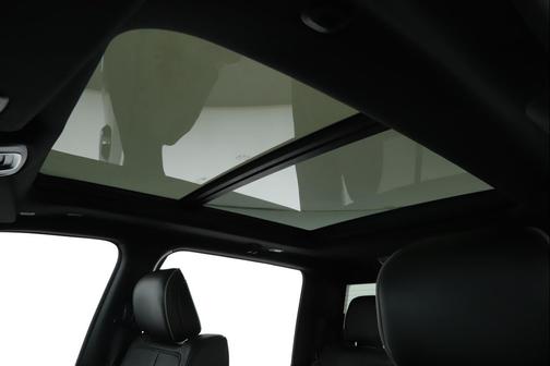 Diamond Black Crystal Pearlcoat 2019 RAM 1500 Limited