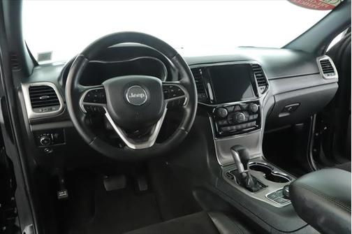 2022 Jeep Grand Cherokee Laredo
