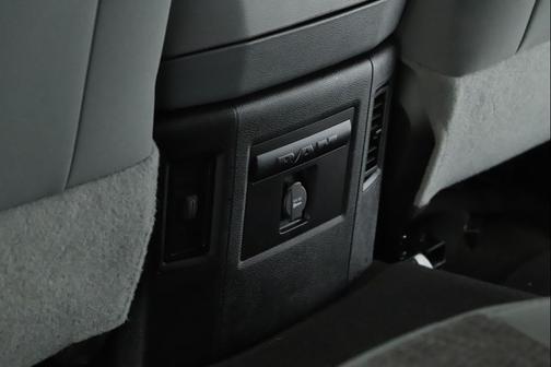 Black Gold Pearl 2013 RAM 1500 Big Horn