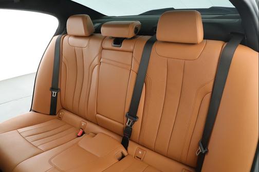 2021 BMW 530 i xDrive