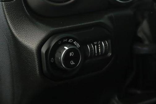 Black Clearcoat 2022 Jeep Gladiator Willys 4x4