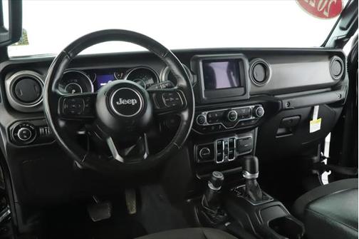 2022 Jeep Gladiator Sport S