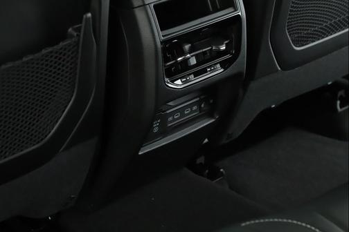 Silver Zynith 2026 Jeep Grand Cherokee Limited
