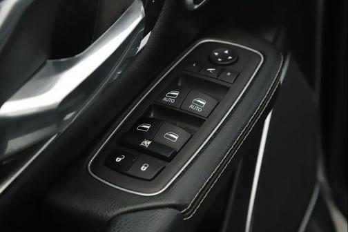 Granite Crystal Metallic Clearcoat 2022 RAM 1500 Laramie