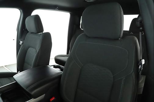 Bright White Clearcoat 2025 RAM 1500 Big Horn/Lone Star