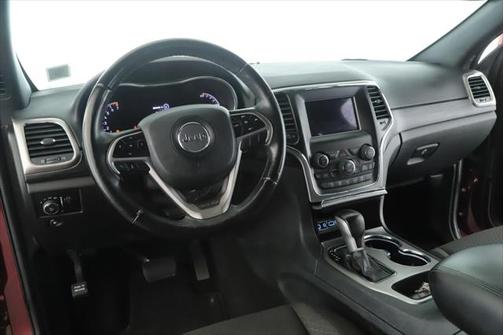 2020 Jeep Grand Cherokee Laredo