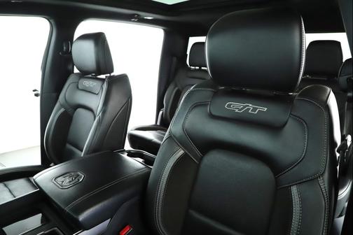 Granite Crystal Metallic Clearcoat 2022 RAM 1500 Laramie