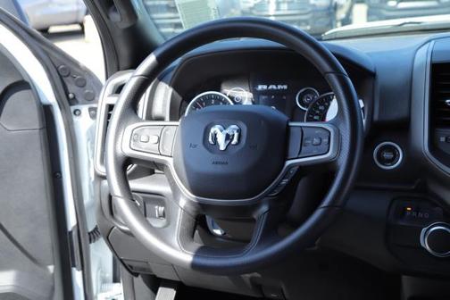 2024 RAM 2500 Tradesman Crew Cab 4x4 6'4' Box