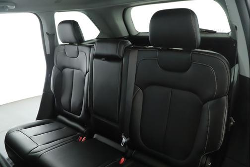 Diamond Black Crystal Pearlcoat 2023 Jeep Grand Cherokee Limited