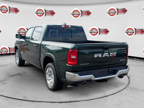 Serrano Green Metallic 2026 RAM 1500 Big Horn/Lone Star