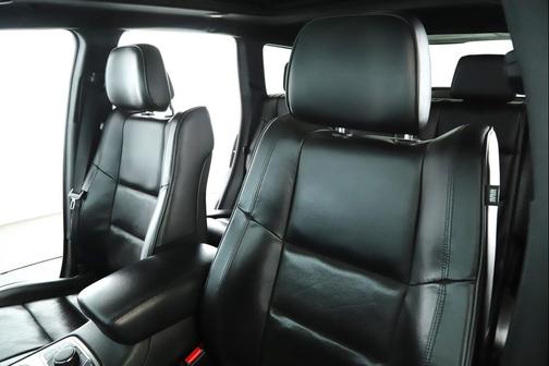 Diamond Black Crystal Pearlcoat 2018 Jeep Grand Cherokee High Altitude