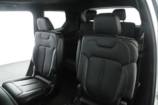Bright White Clearcoat 2024 Jeep Grand Cherokee L Limited