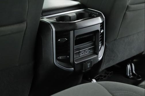 2021 RAM 2500 Big Horn 4x4 Crew Cab 8' Box