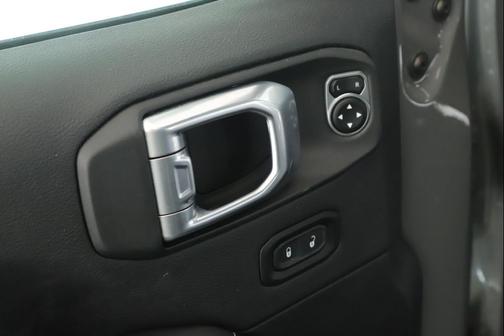 Sting-Gray Clearcoat 2022 Jeep Gladiator Overland