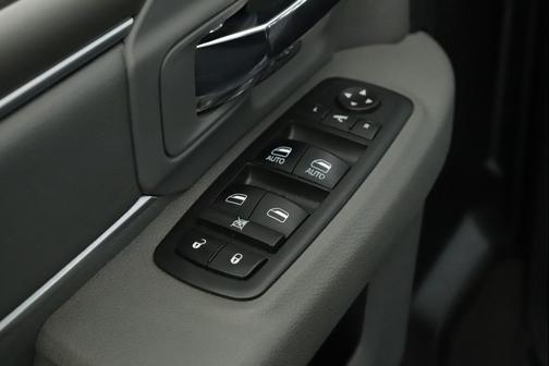 2019 RAM 1500 Classic Warlock 4x4 Quad Cab 6'4'' Box