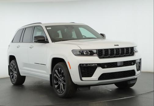 Bright White Clearcoat 2026 Jeep Grand Cherokee Limited