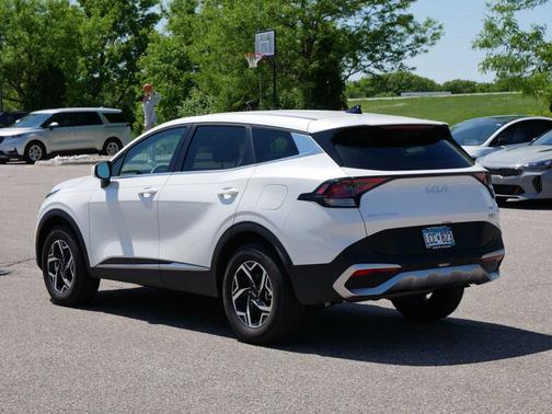 2024 Kia Sportage LX