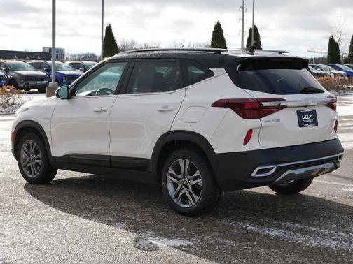 2023 Kia Seltos S