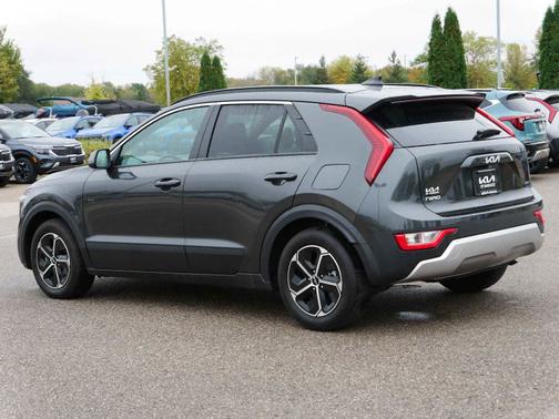 2023 Kia Niro LX