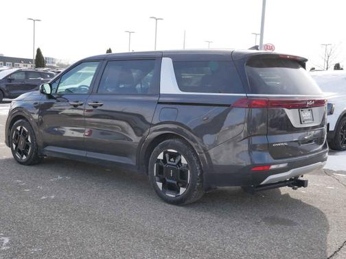 2024 Kia Carnival EX