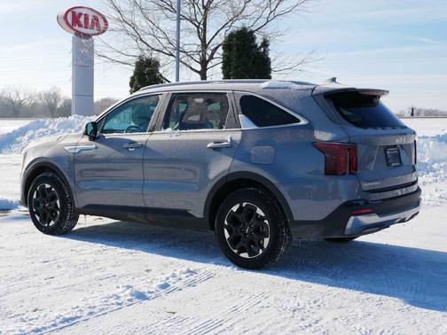 2024 Kia Sorento S