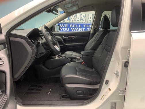 Photo 3 of 65 of 2019 Nissan Rogue SL