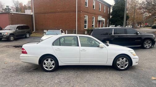 2005 Lexus LS 430 