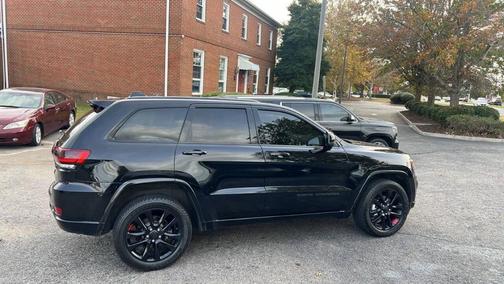 2017 Jeep Grand Cherokee Altitude