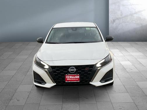 2025 Nissan Altima SR AWD