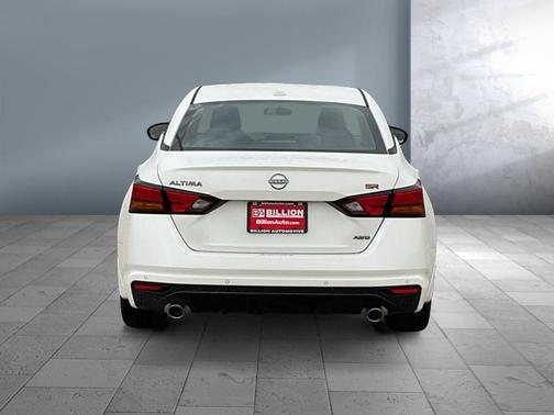 2025 Nissan Altima SR AWD