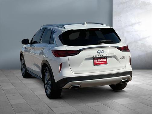 2022 INFINITI QX50 LUXE