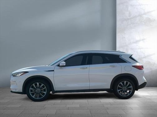 2022 INFINITI QX50 LUXE