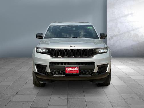 Silver Zynith 2023 Jeep Grand Cherokee L Altitude