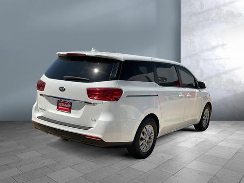 Snow White Pearl 2020 Kia Sedona LX