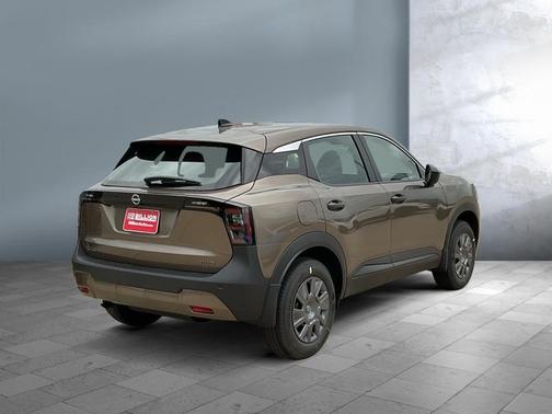 Canyon Bronze Metallic 2026 Nissan Kicks S