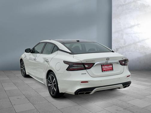 2023 Nissan Maxima SL