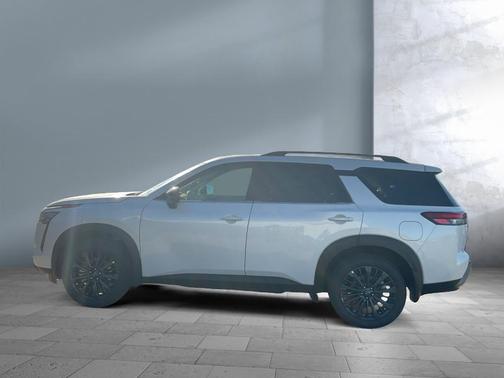 Everest White Pearl Tricoat 2026 Nissan Pathfinder SL