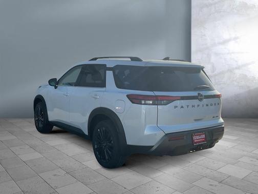 Everest White Pearl Tricoat 2026 Nissan Pathfinder SL