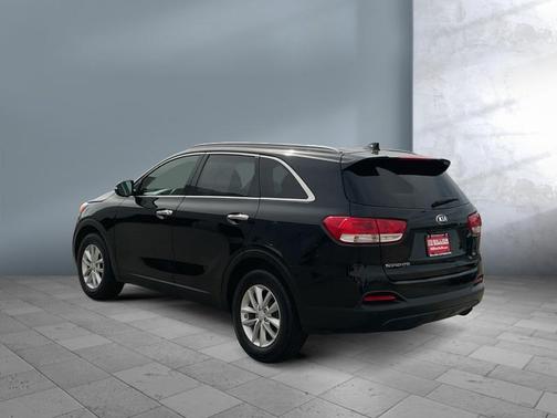 Ebony Black 2018 Kia Sorento LX