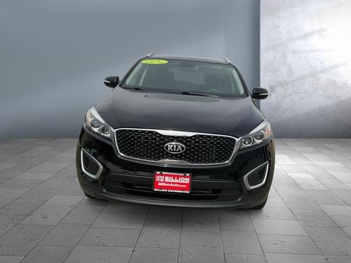 Ebony Black 2018 Kia Sorento LX