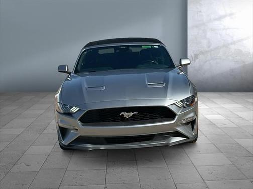 2022 Ford Mustang EcoBoost