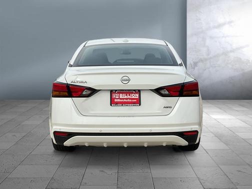 2025 Nissan Altima SV AWD