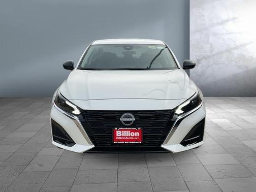 2025 Nissan Altima SV AWD