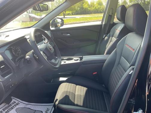 Super Black 2026 Nissan Rogue Rock Creek