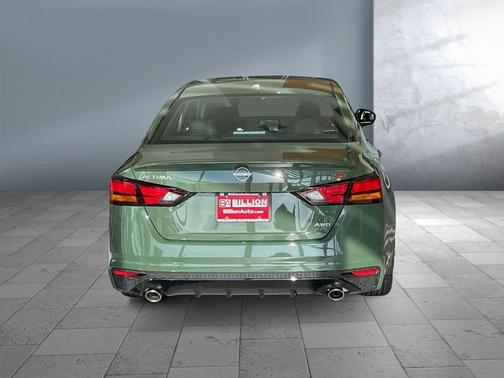 2025 Nissan Altima SR AWD