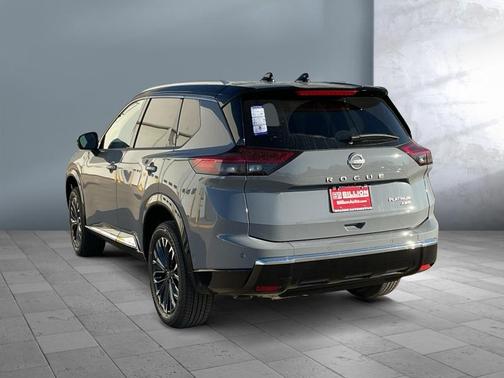 Boulder Gray Pearl/Super Black 2026 Nissan Rogue Platinum